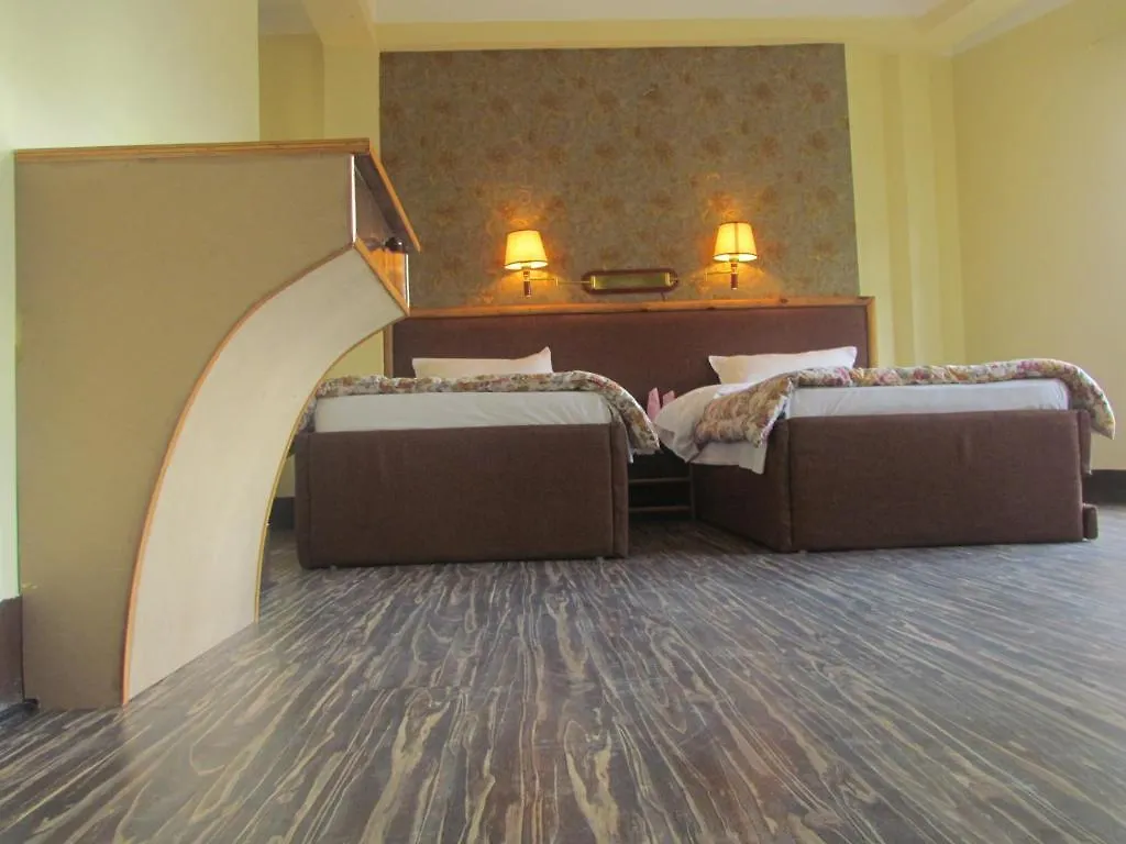 Hotel Zen Holiday 加德满都 2*,  尼泊尔